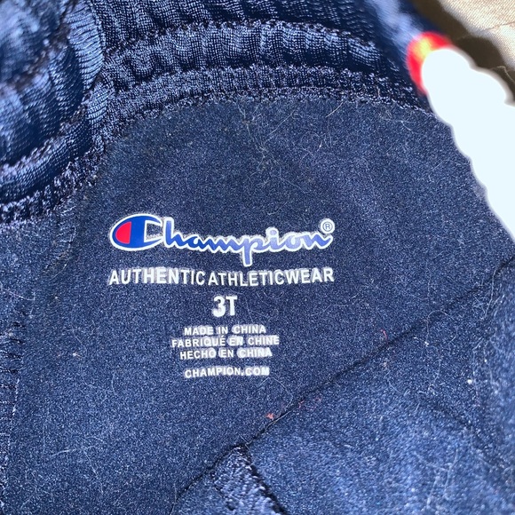 Cute Toddler Champion Track Suit - Picture 3 of 8